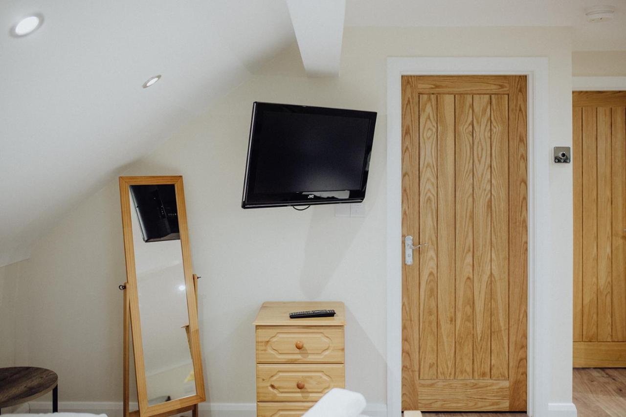 Betty'S Loft Apartment ลิสเบิร์น ภายนอก รูปภาพ